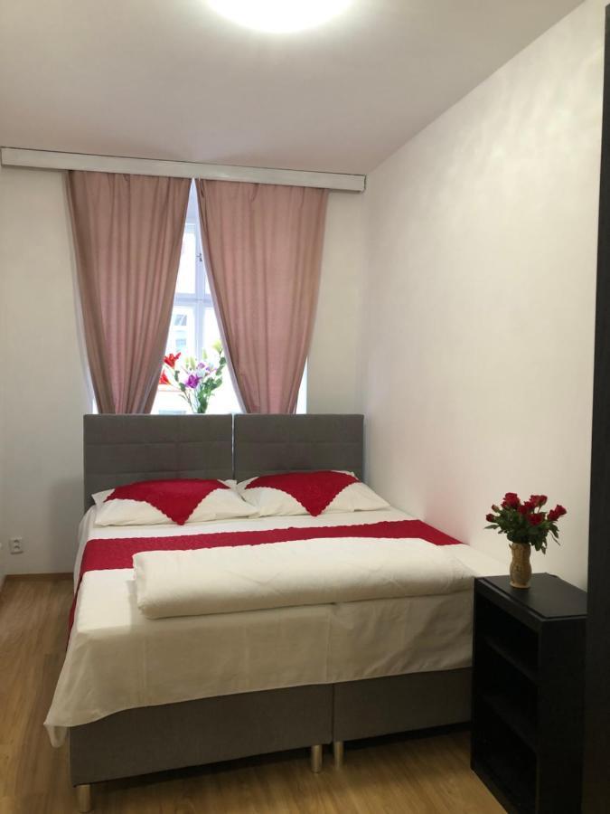 Lena Apartment Prága Kültér fotó