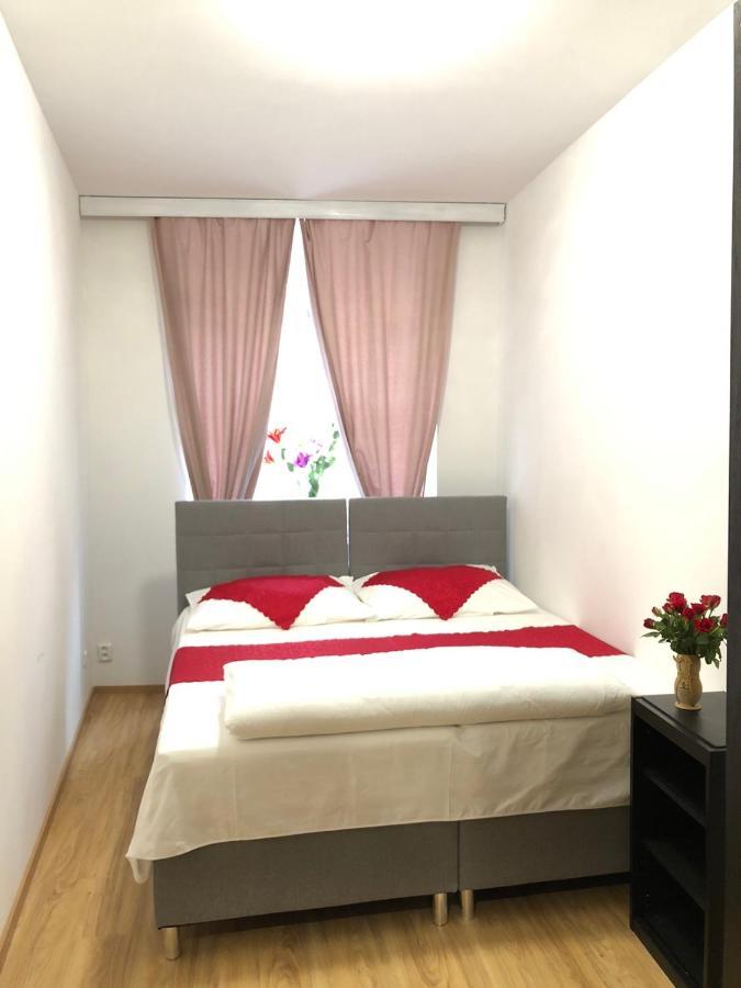 Lena Apartment Prága Kültér fotó