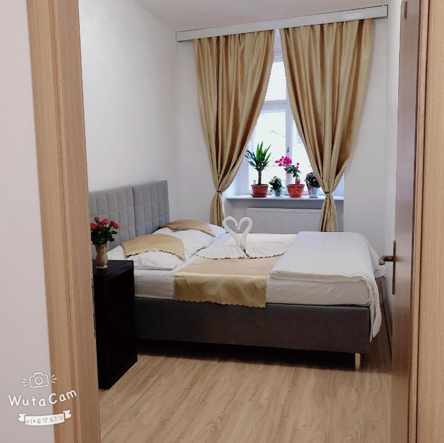 Lena Apartment Prága Kültér fotó
